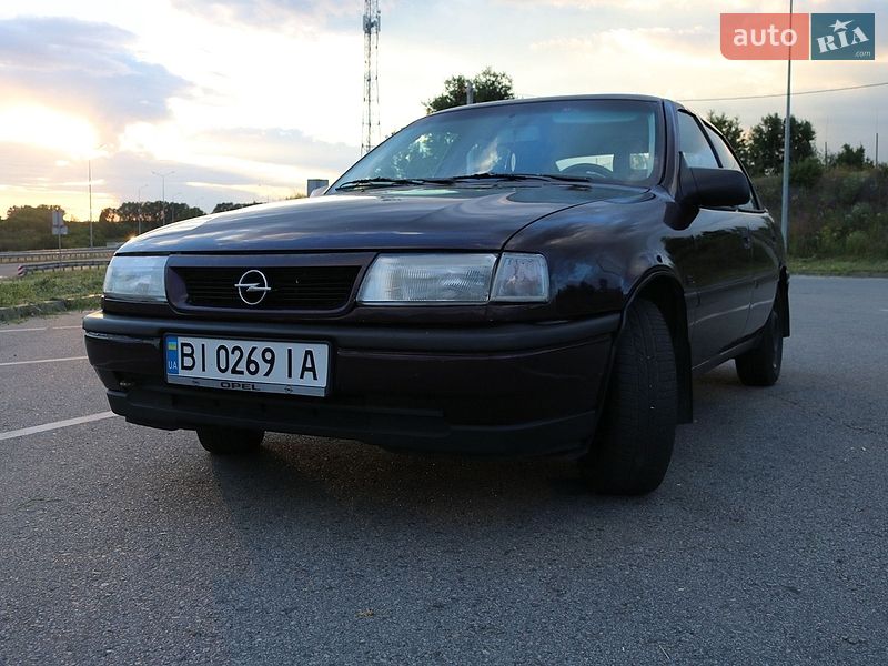 Седан Opel Vectra 1993 в Полтаве