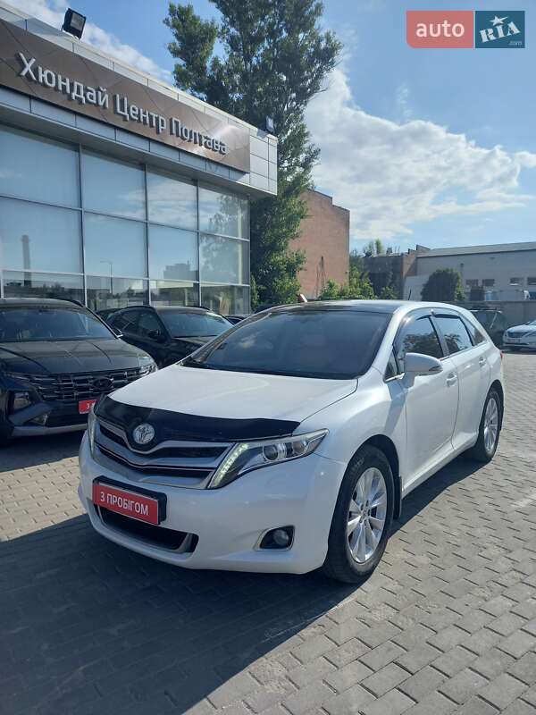 Внедорожник / Кроссовер Toyota Venza 2013 в Полтаве