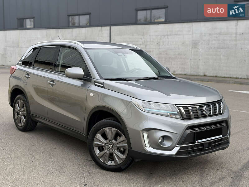 Внедорожник / Кроссовер Suzuki Vitara 2024 в Киеве