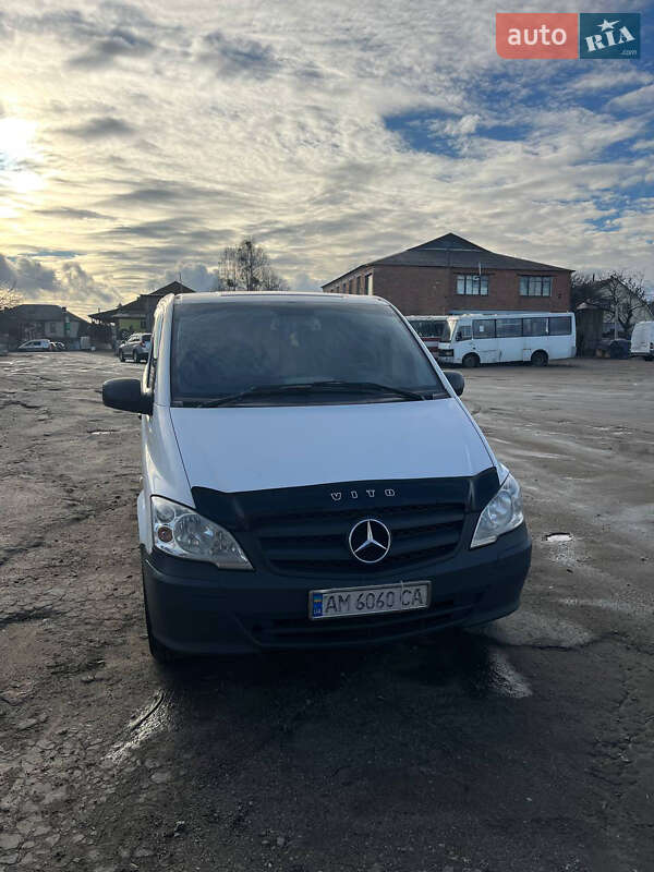 Вантажний фургон Mercedes-Benz Vito 2013 в Радомишлі
