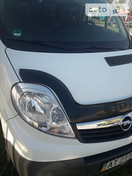 Минивэн Opel Vivaro 2009 в Ивано-Франковске