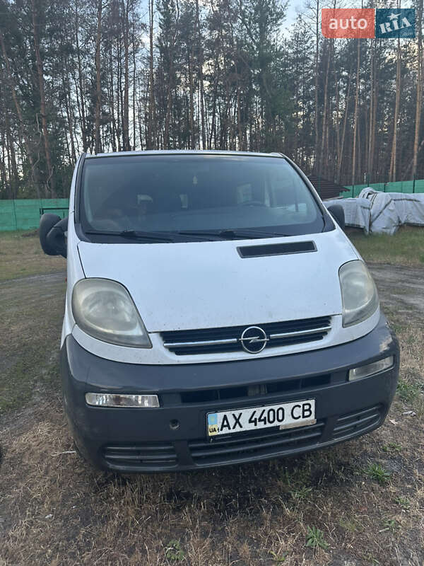 Минивэн Opel Vivaro 2006 в Чугуеве Минивэн Opel Vivaro 2006 в Чугуеве