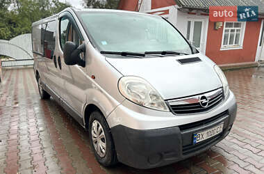 Вантажопасажирський фургон Opel Vivaro 2012 в Новій Ушиці