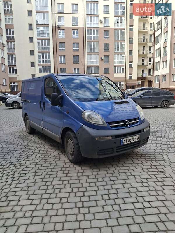 Грузовой фургон Opel Vivaro 2005 в Ивано-Франковске