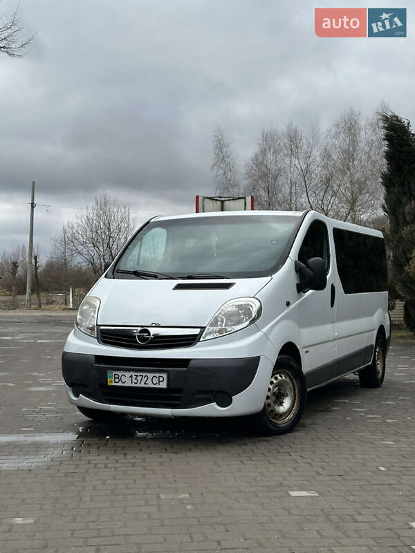 Мінівен Opel Vivaro 2008 в Самборі