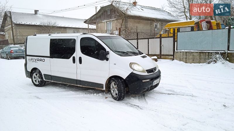 Мінівен Opel Vivaro 2005 в Чорткові