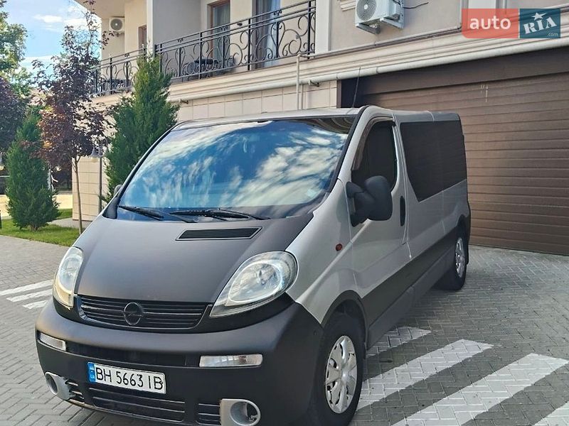 Минивэн Opel Vivaro 2003 в Одессе