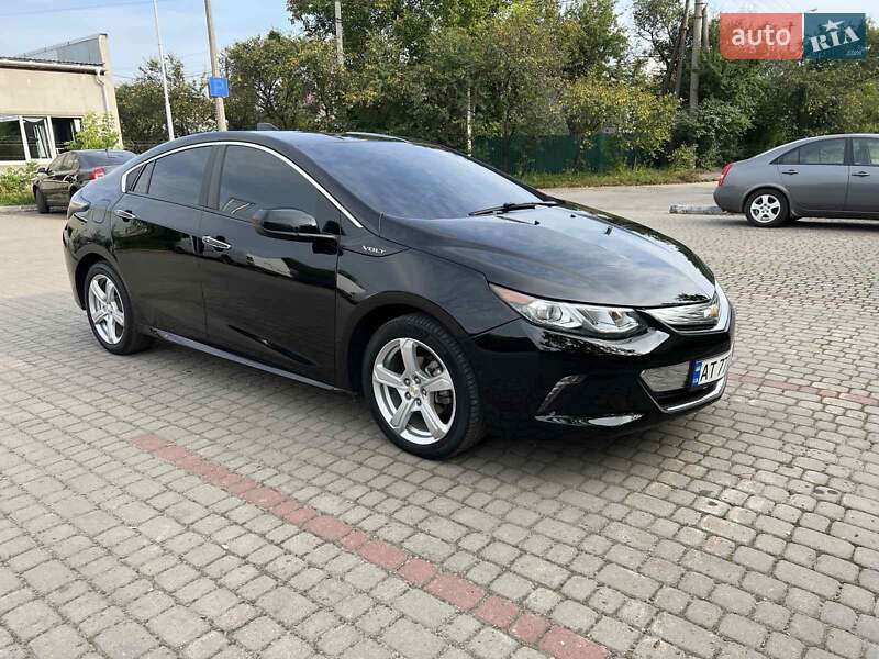 Хэтчбек Chevrolet Volt 2016 в Ивано-Франковске Хэтчбек Chevrolet Volt 2016 в Ивано-Франковске