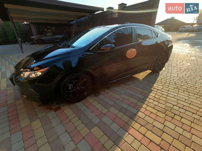 Хэтчбек Chevrolet Volt 2017 в Виннице Хэтчбек Chevrolet Volt 2017 в Виннице