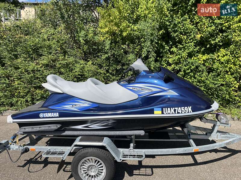 Гідроцикл туристичний Yamaha VX 2012 в Києві Гідроцикл туристичний Yamaha VX 2012 в Києві