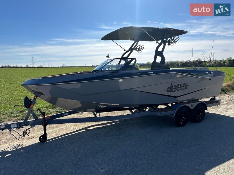 Катер Malibu Wakesetter 2026 в Киеве