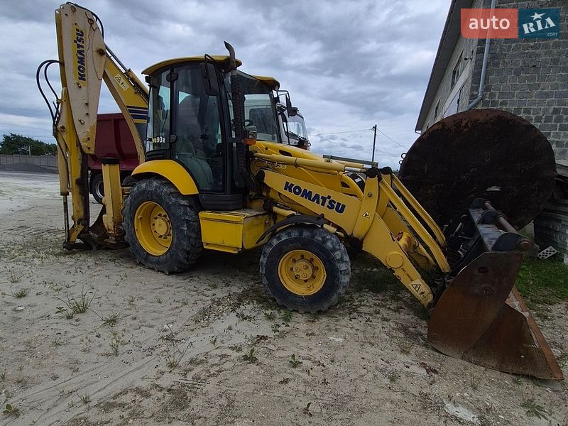 Экскаватор погрузчик Komatsu WB 2006 в Львове