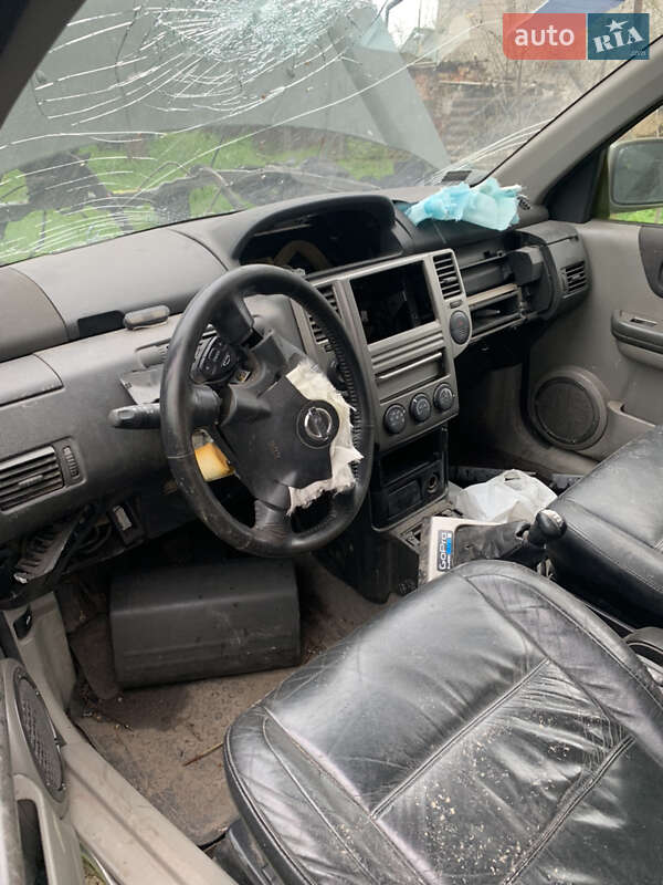 Внедорожник / Кроссовер Nissan X-Trail 2006 в Запорожье