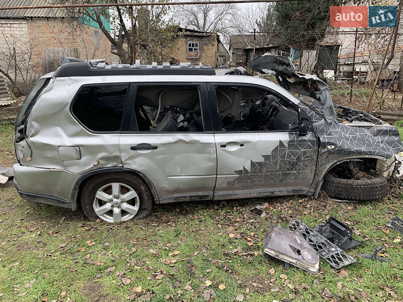 Внедорожник / Кроссовер Nissan X-Trail 2010 в Запорожье