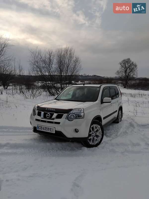Внедорожник / Кроссовер Nissan X-Trail 2013 в Чернигове Внедорожник / Кроссовер Nissan X-Trail 2013 в Чернигове