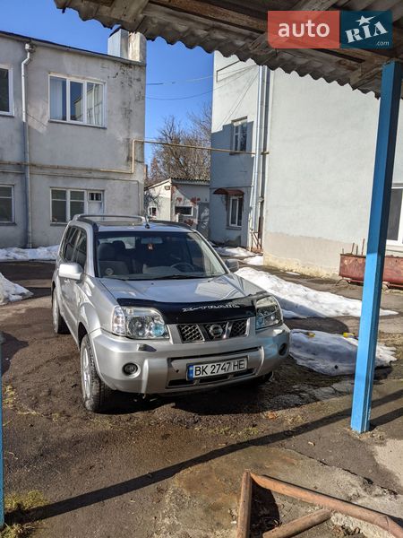 Позашляховик / Кросовер Nissan X-Trail 2006 в Рівному