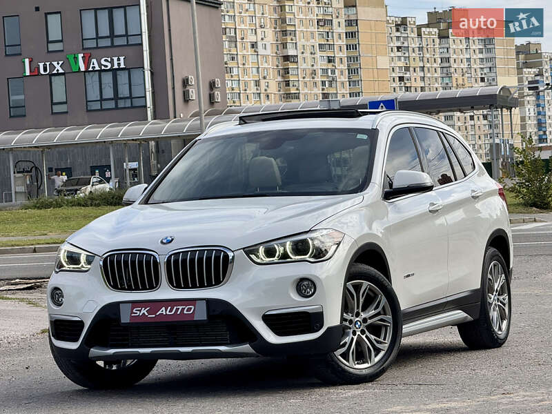 Внедорожник / Кроссовер BMW X1 2017 в Киеве