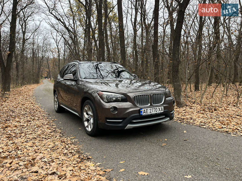 Внедорожник / Кроссовер BMW X1 2012 в Новомосковске