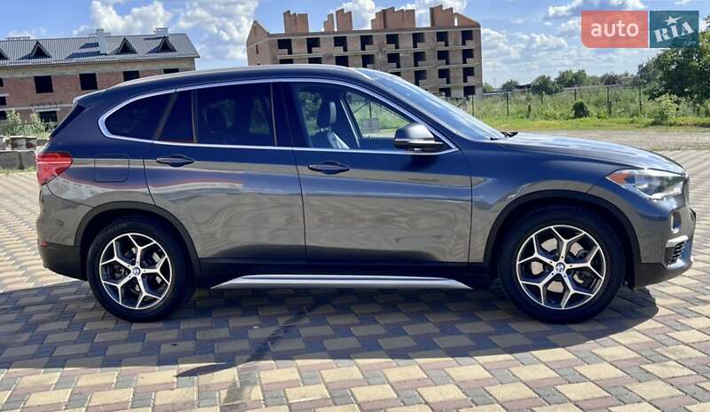 Внедорожник / Кроссовер BMW X1 2017 в Хмельницком