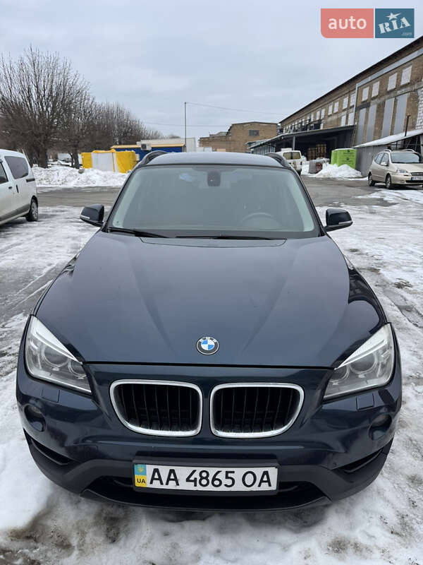Внедорожник / Кроссовер BMW X1 2013 в Киеве