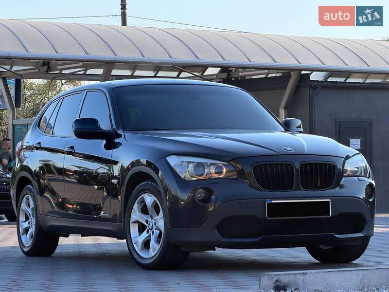 Внедорожник / Кроссовер BMW X1 2010 в Запорожье