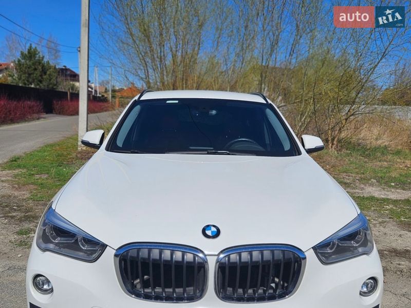 Внедорожник / Кроссовер BMW X1 2018 в Киеве
