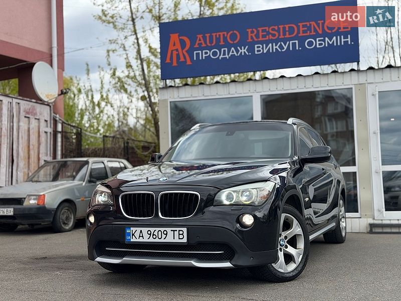 Позашляховик / Кросовер BMW X1 2010 в Києві