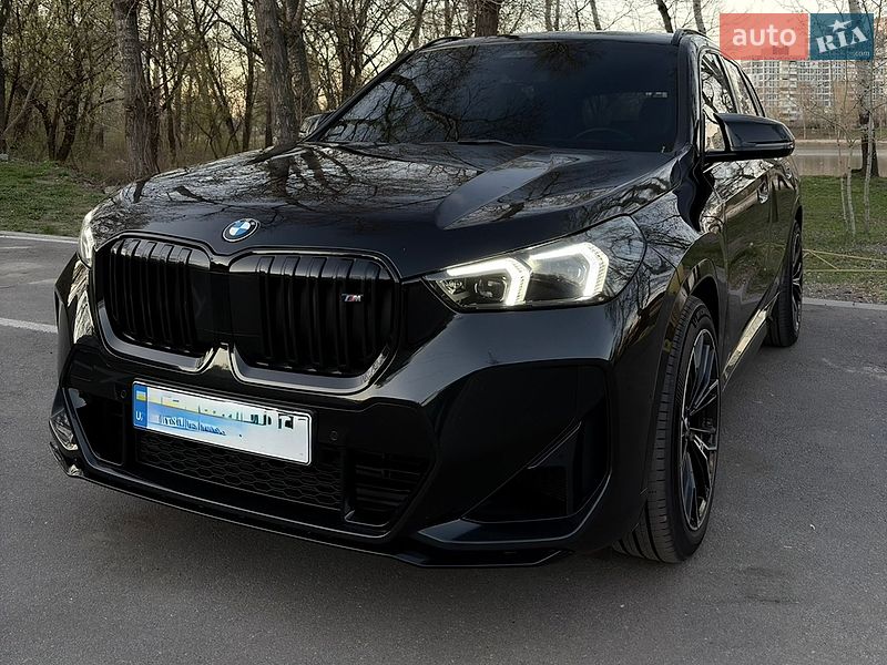 Внедорожник / Кроссовер BMW X1 2023 в Киеве