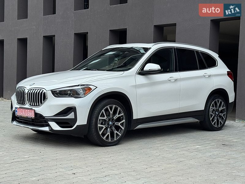 Внедорожник / Кроссовер BMW X1 2021 в Ровно