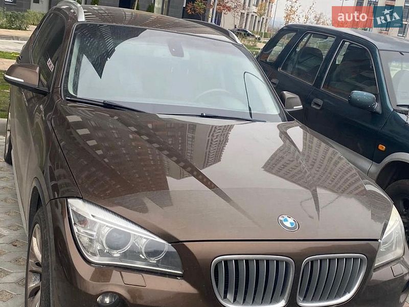 Внедорожник / Кроссовер BMW X1 2013 в Киеве