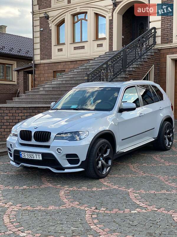 Внедорожник / Кроссовер BMW X5 2011 в Черновцах