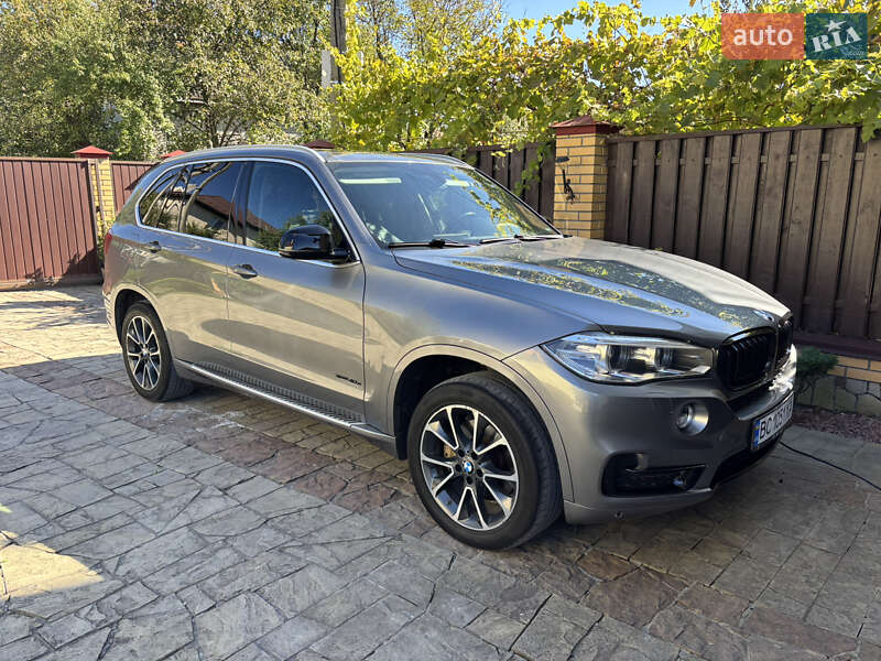 Внедорожник / Кроссовер BMW X5 2016 в Львове