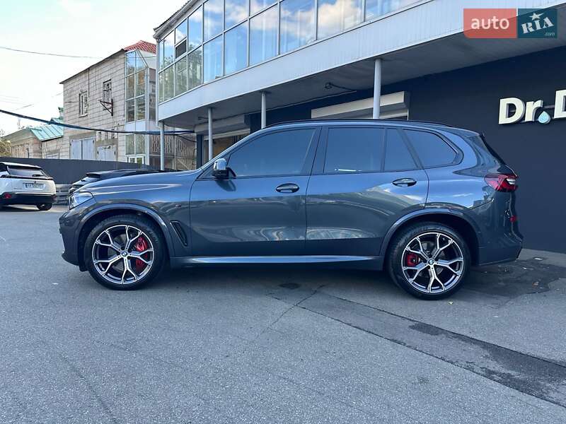 Внедорожник / Кроссовер BMW X5 2022 в Киеве