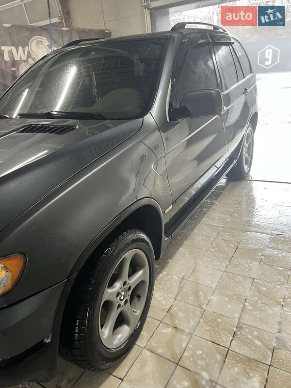 Внедорожник / Кроссовер BMW X5 2003 в Краматорске
