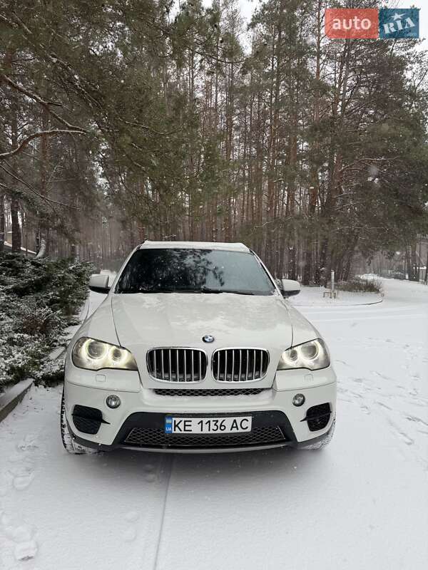 Внедорожник / Кроссовер BMW X5 2013 в Днепре
