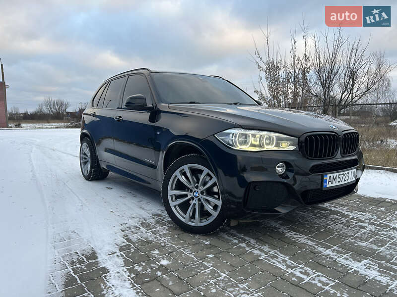 Внедорожник / Кроссовер BMW X5 2015 в Малине