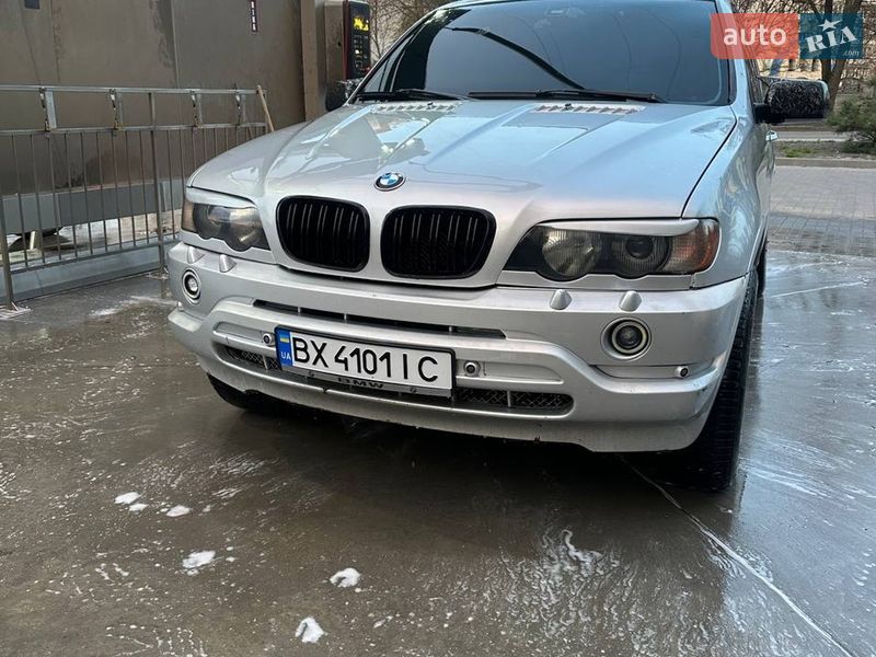 Внедорожник / Кроссовер BMW X5 2000 в Хмельницком