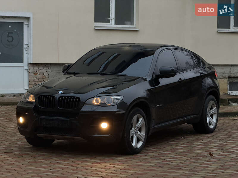 Внедорожник / Кроссовер BMW X6 2011 в Ужгороде