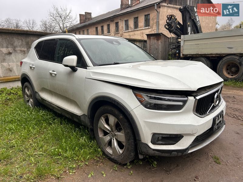 Внедорожник / Кроссовер Volvo XC40 2020 в Львове