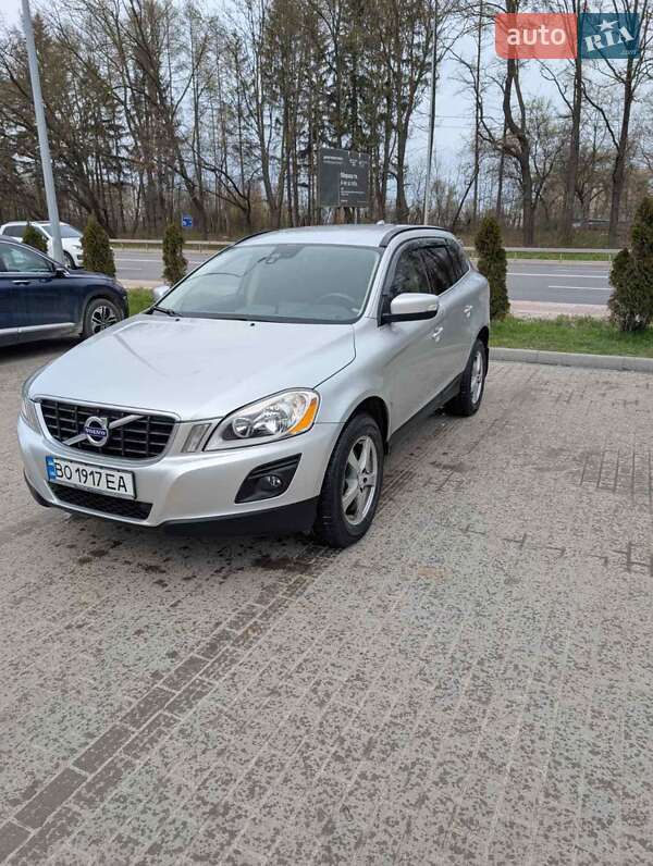 Внедорожник / Кроссовер Volvo XC60 2009 в Тернополе