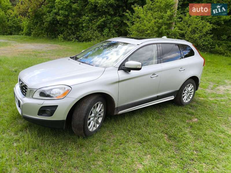 Внедорожник / Кроссовер Volvo XC60 2009 в Миргороде