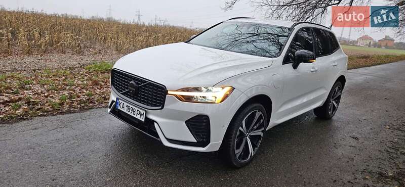 Внедорожник / Кроссовер Volvo XC60 2022 в Киеве