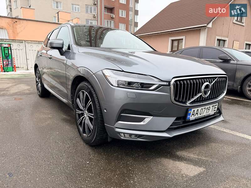 Внедорожник / Кроссовер Volvo XC60 2017 в Киеве