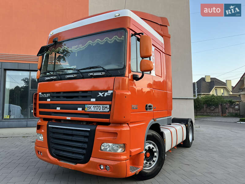 Тягач DAF XF 105 2007 в Ровно