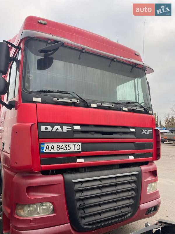 Тягач DAF XF 105 2007 в Киеве Тягач DAF XF 105 2007 в Киеве