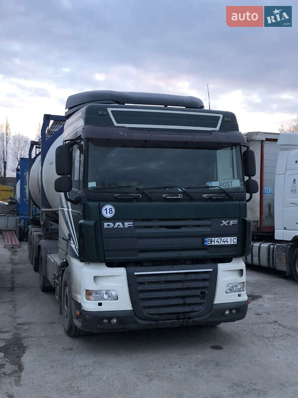Тягач DAF XF 105 2006 в Одессе