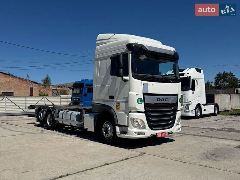 Контейнеровоз DAF XF 106 2021 в Вараше
