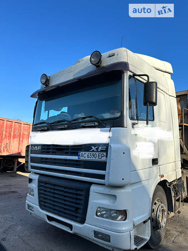 Тягач DAF XF 2005 в Білогір'ї