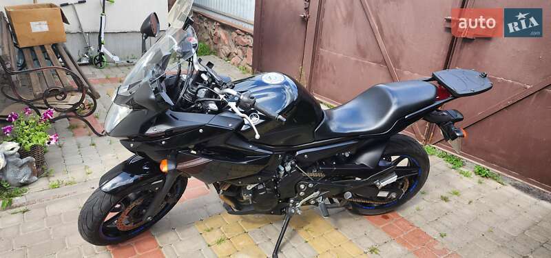 Мотоцикл Спорт-туризм Yamaha XJ6 2012 в Нежине Мотоцикл Спорт-туризм Yamaha XJ6 2012 в Нежине