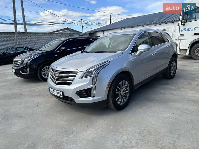 Внедорожник / Кроссовер Cadillac XT5 2017 в Киеве